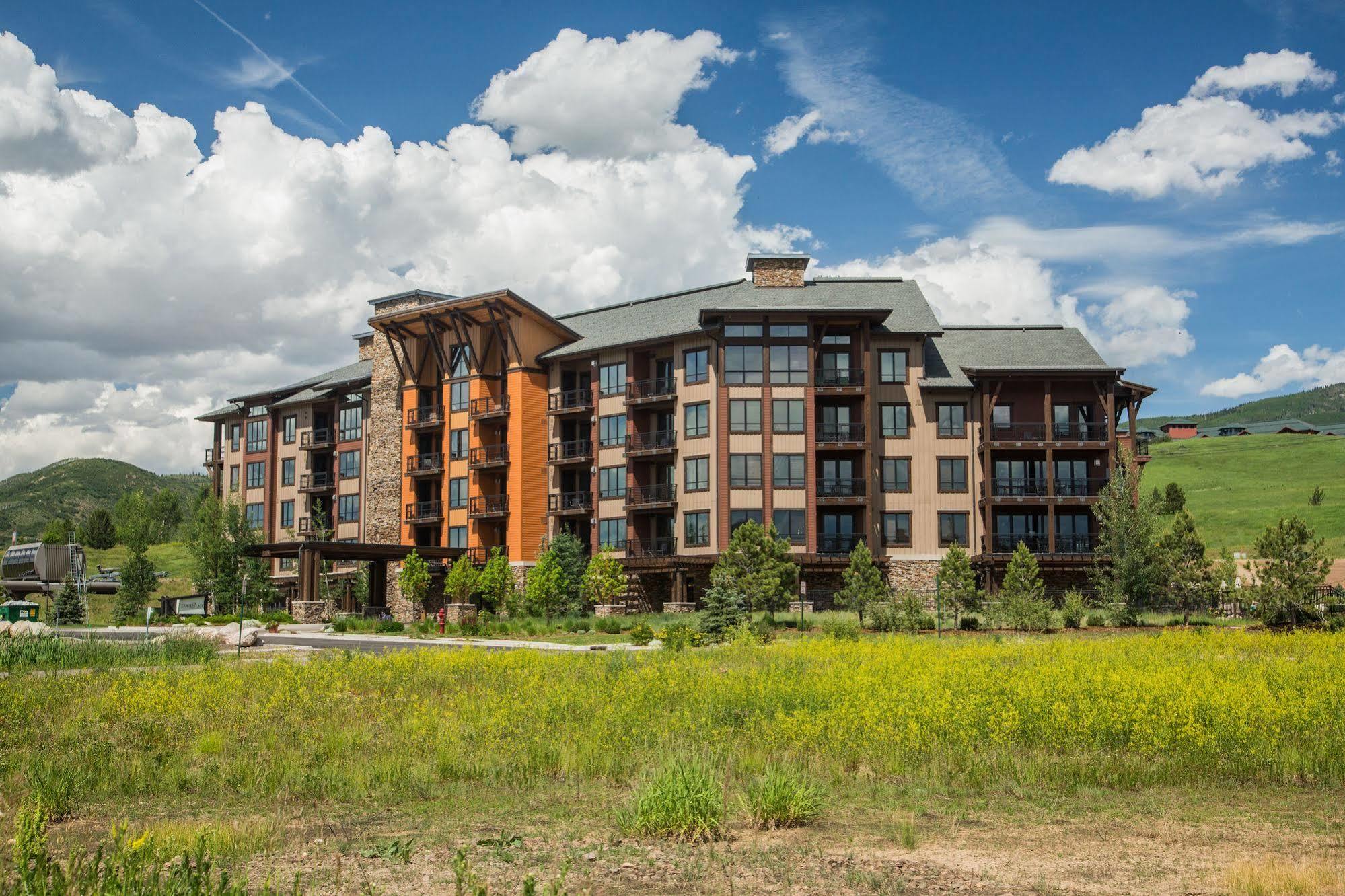 Trailhead Lodge Стиймбоут Спрингс Екстериор снимка